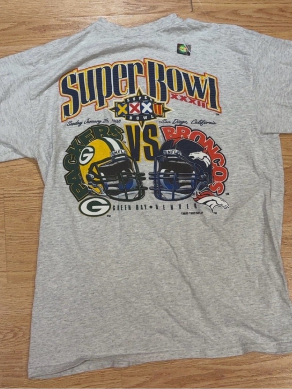 Grey Super Bowl XXIX Packers vs Broncos Graphic Tee